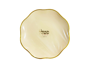 צלחת קטנה קרם